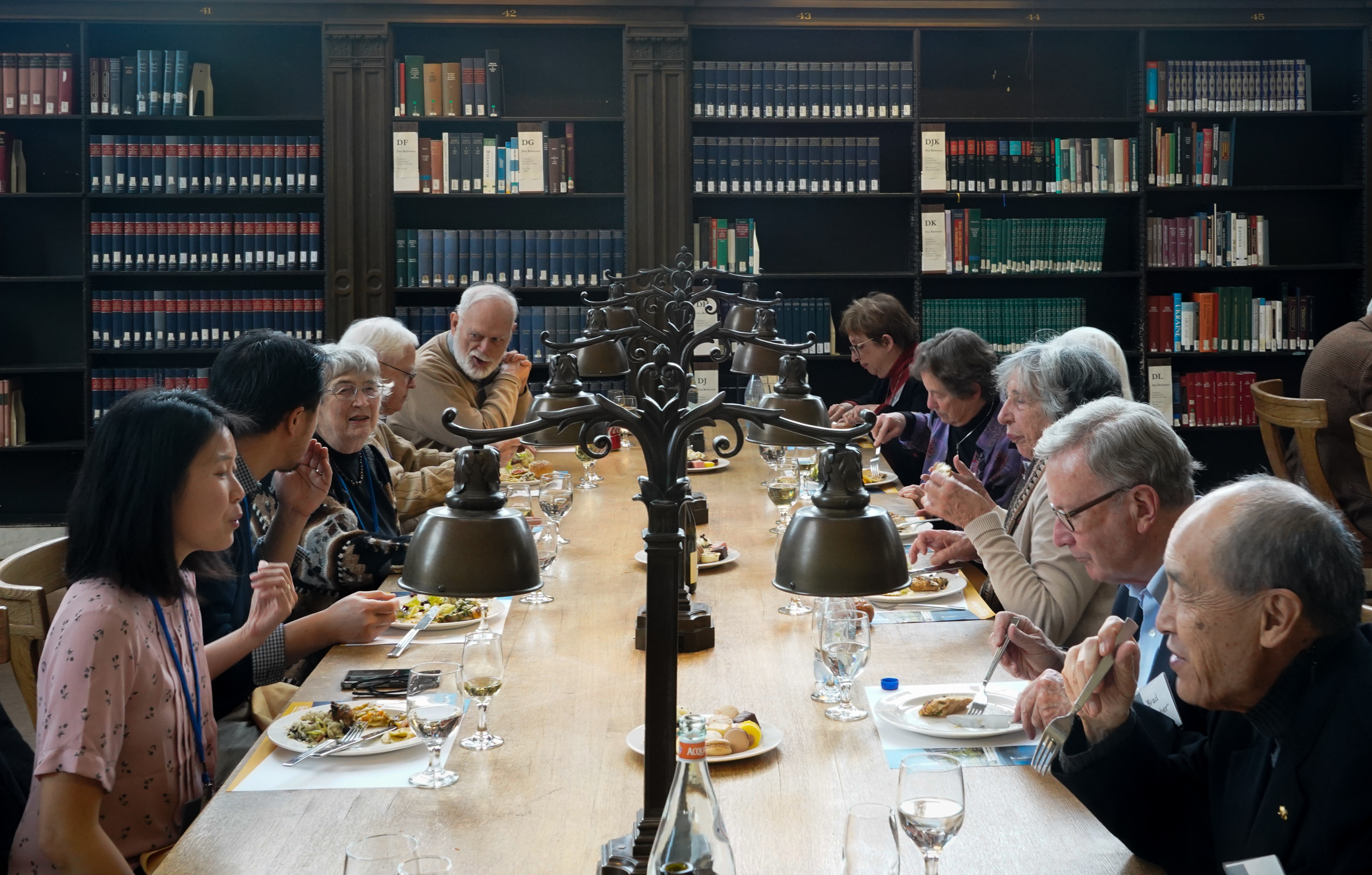 Guests eat lunch in the North Reading Room on Jan. 19.