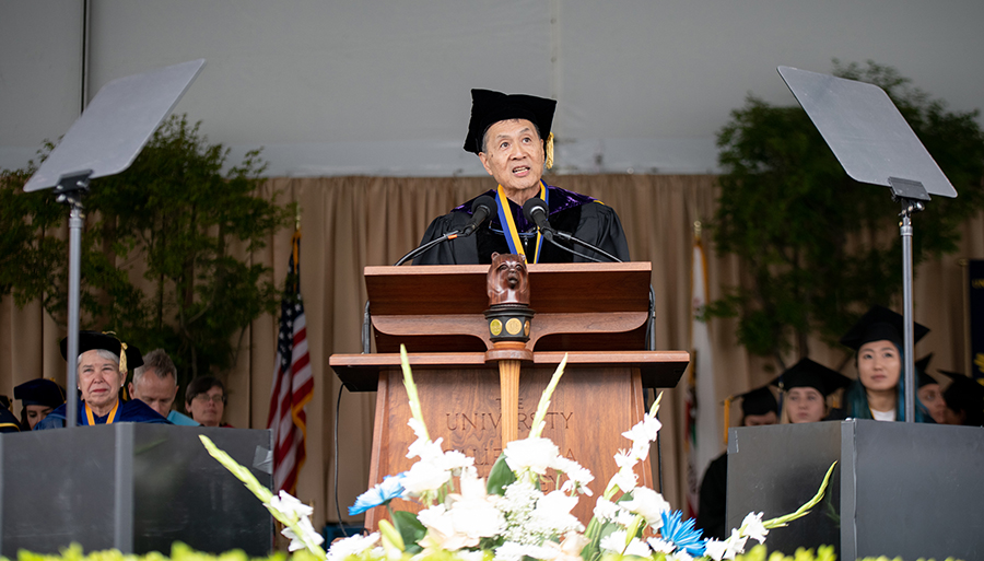 Historian David Lei speaks at the 2019 UC Berkeley commencement ceremony.